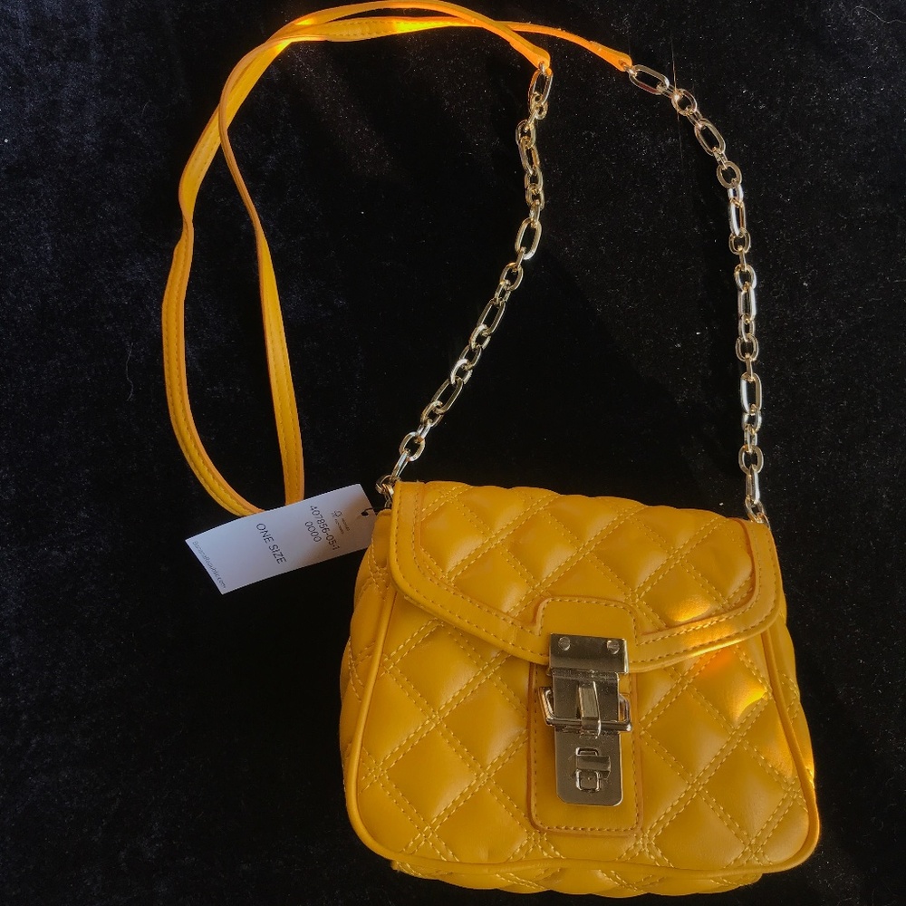 🆕 Banana Republic Quilted Small Crossbody Handbag - Picture 11 of 12